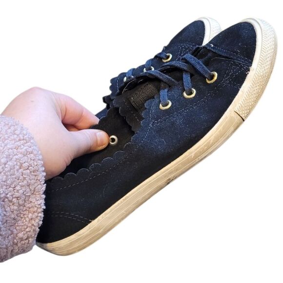 Converse Women's Black Suede Casual Slip On Shoes Size US 7 - Picture 1 of 6